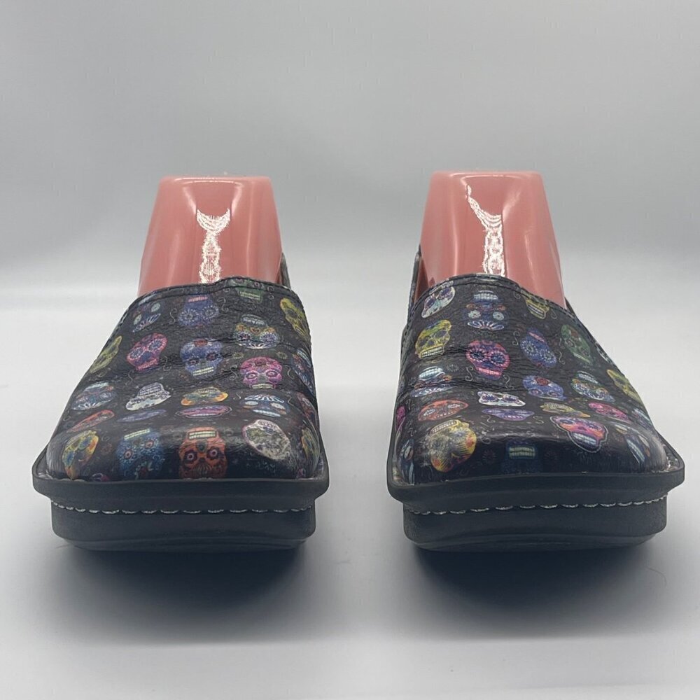Alegria Women’s Nursing Shoes – Size 40 – Sugar Skull Print – Slip Resistant - Picture 7 of 16
